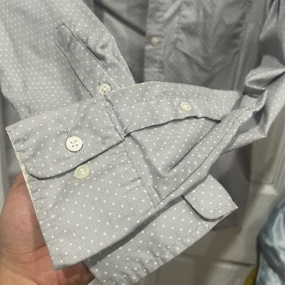 WOMen's Gray Polka Dot Shirt Size M Medium Button Down - Picture 4 of 4